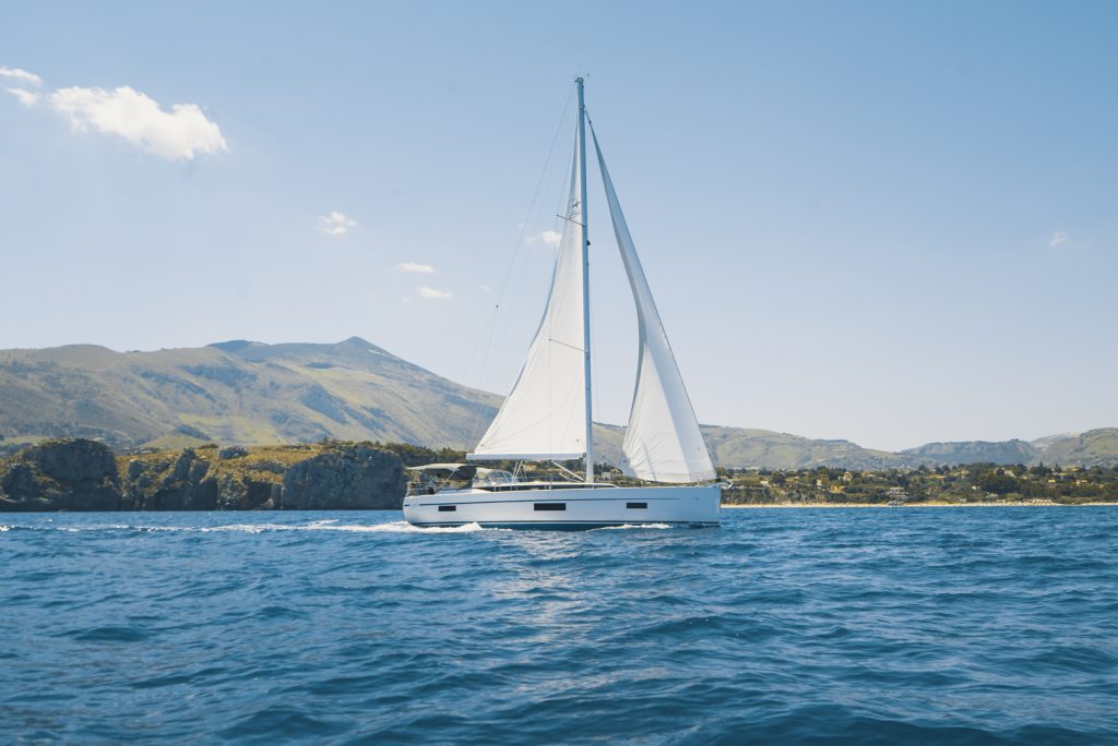 zingaro sail boat